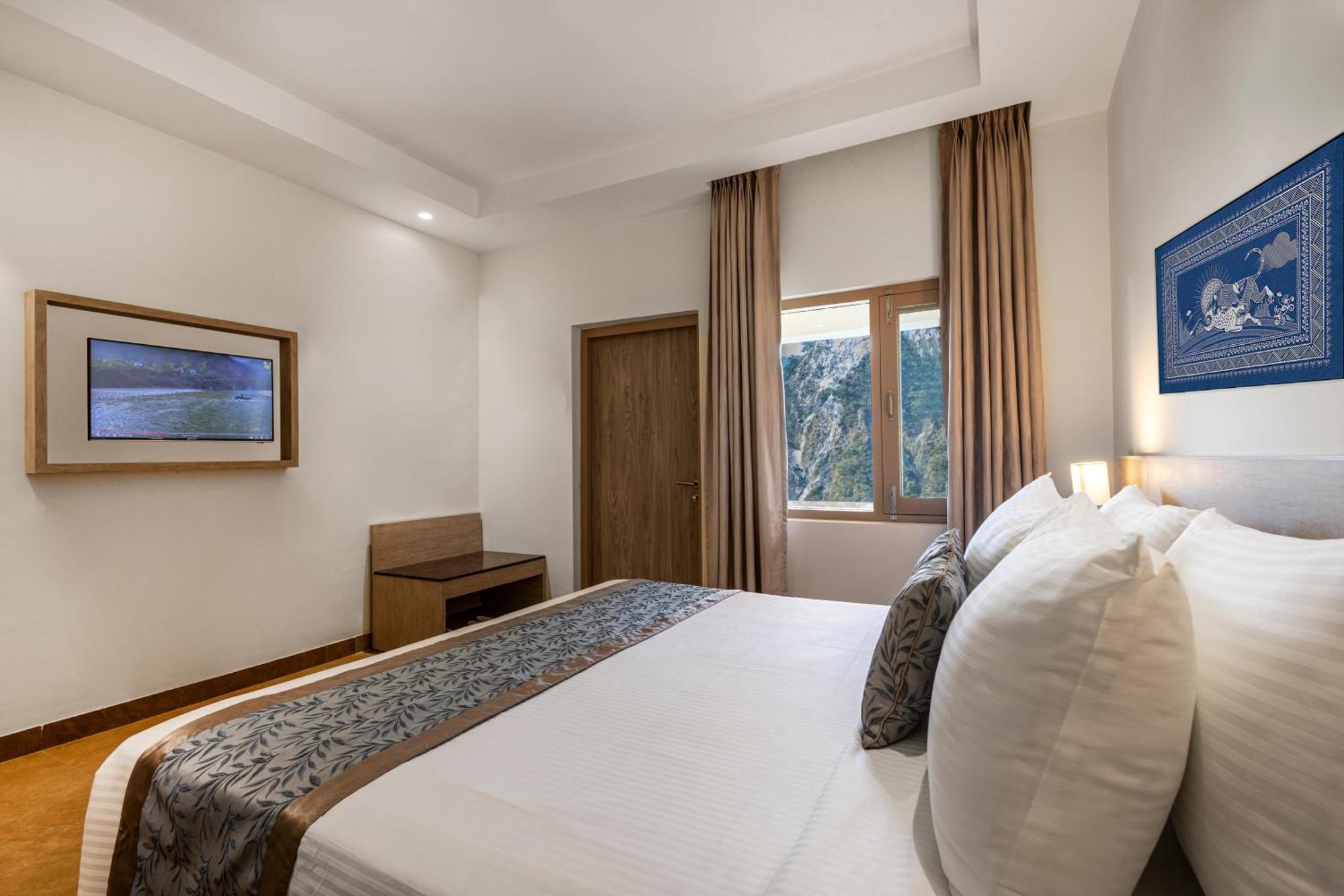 Hotel Sterling Corbett Garjia Exterior foto