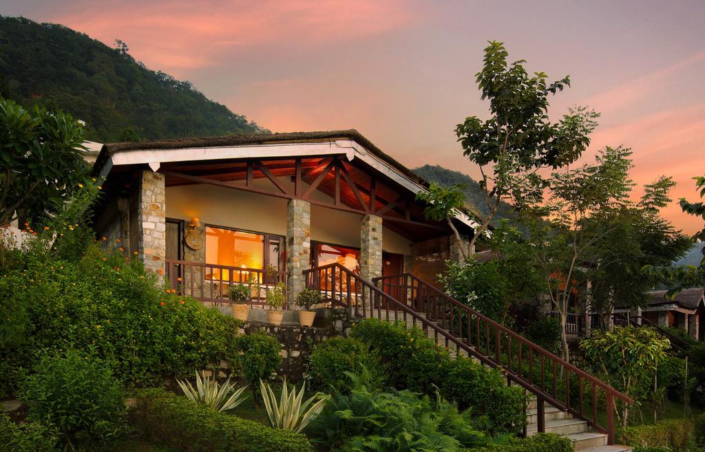 Hotel Sterling Corbett Garjia Exterior foto